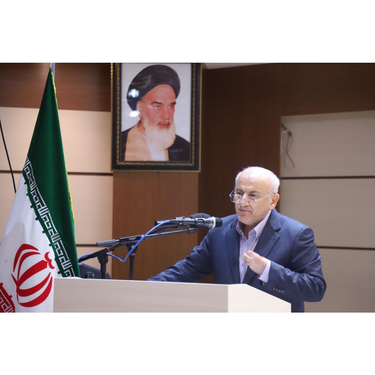 ایمان جوان ایرانی در تیررس تهاجم فرهنگی / نماز، پناهگاهی برای جانهای خسته ایمان جوان ایرانی در تیررس تهاجم فرهنگی / نماز، پناهگاهی برای جانهای خسته