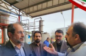 بازدید فرماندار تنکابن از واحدهای تولیدی با دستور رفع موانع زیرساختی