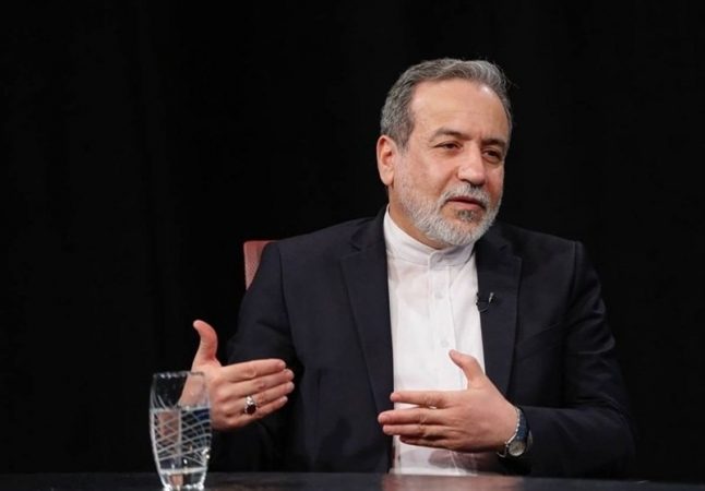 عراقچی: فقط به زبان احترام پاسخ می‌دهیم/جنگ و تهدید محکوم به شکست است