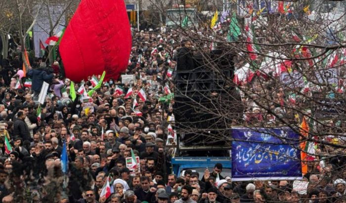 دیار علویان یک‌صدا ایران شد