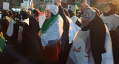 ایستاده زیر باران برای انتقام فرزند فاطمه زهرا