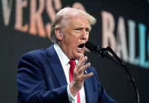 تناقضات معنادار ترامپ را ببینید