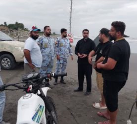 بازدید بخشدار نشتا از خط مقدم ناجیان غریق؛ تاکید بر ایمن‌سازی سواحل در اوج فصل گردشگری